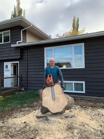 Daryl working safely